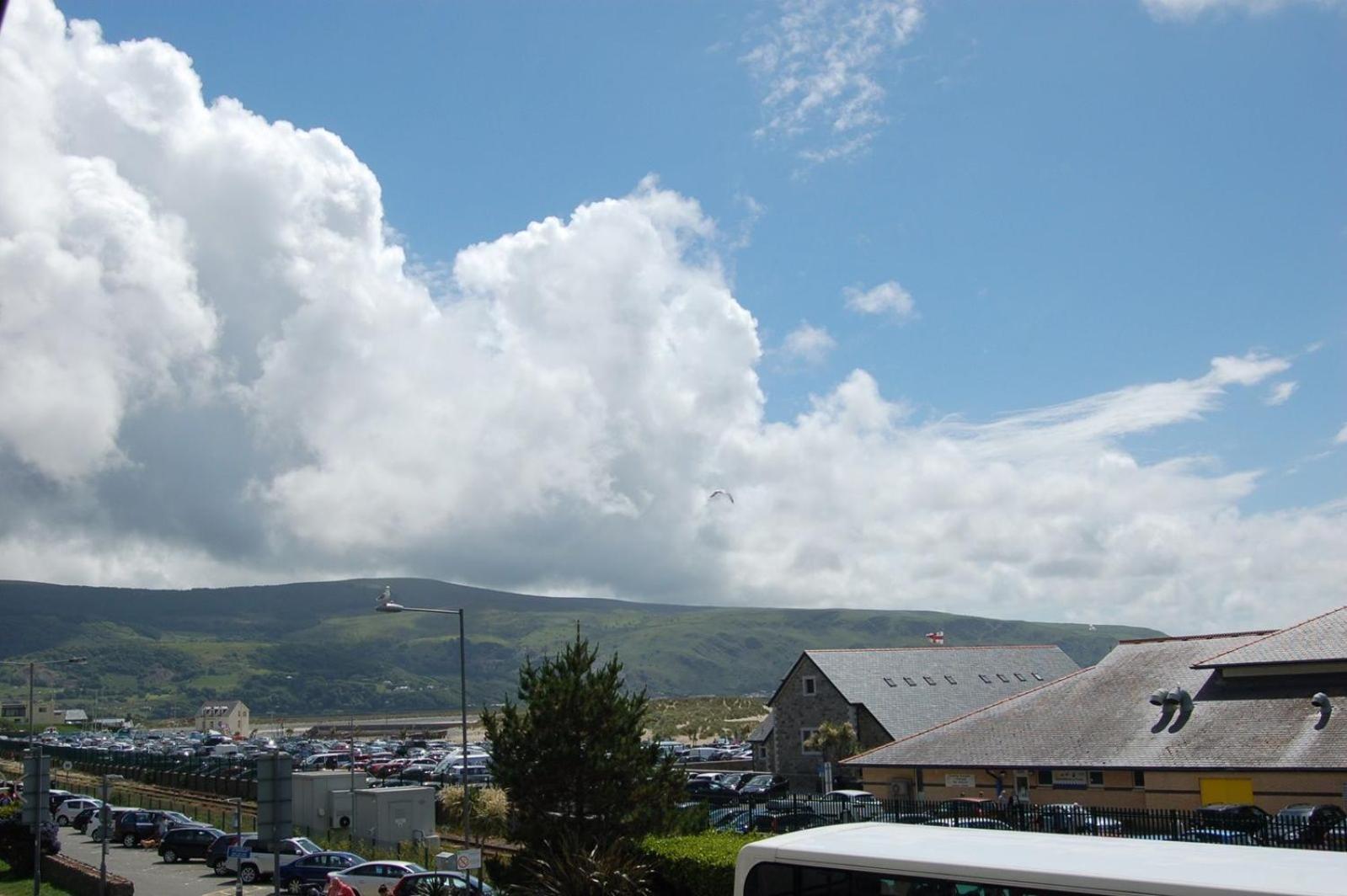 Beach Vista Apartment Three In Barmouth Εξωτερικό φωτογραφία